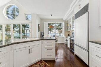 #7 – 5110 Alderfeild Place